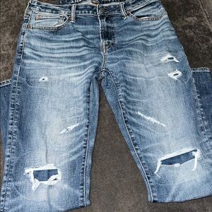 American Eagle Distressed Blue Jeans